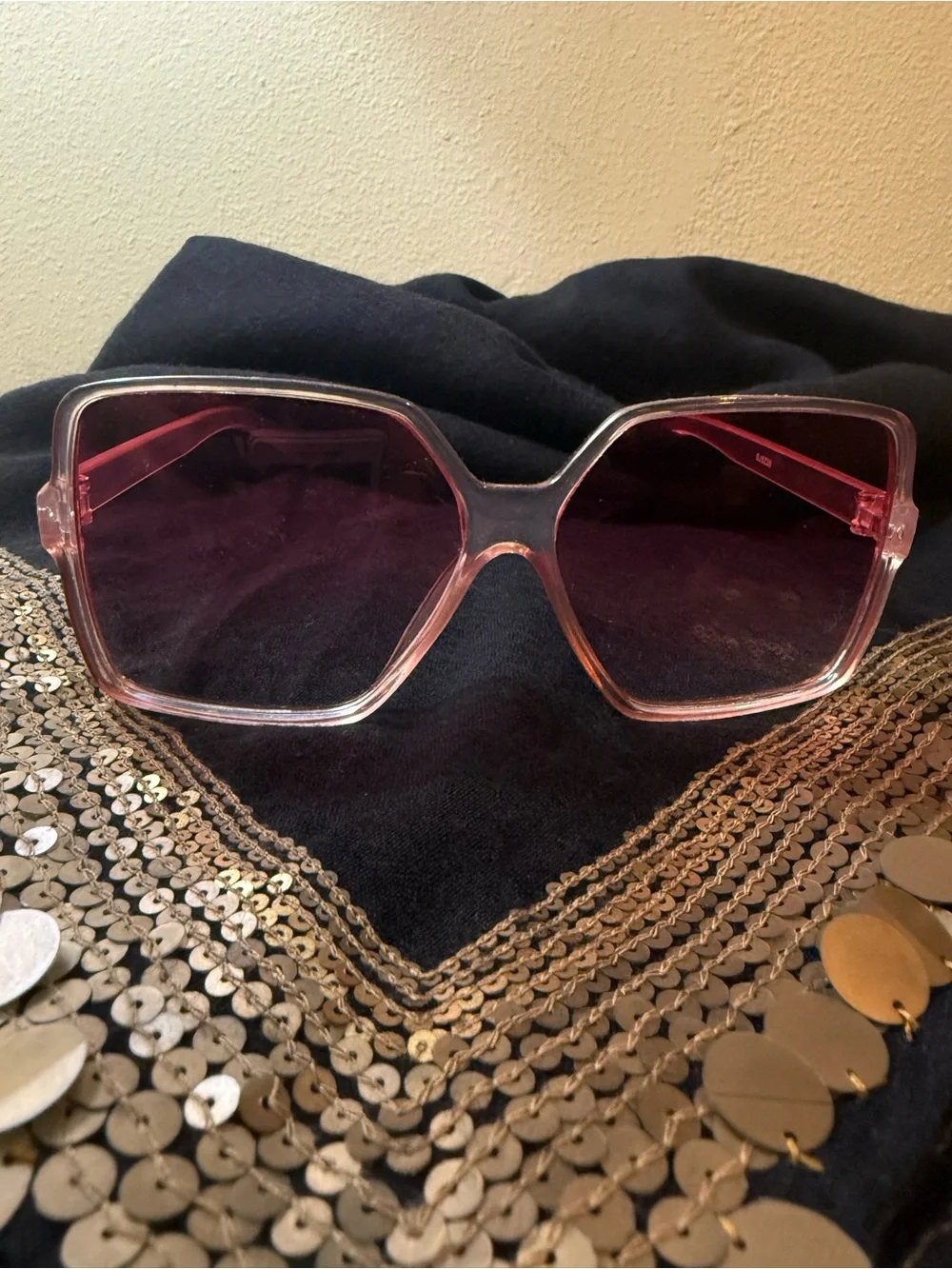 Oversized Pink Gradient Square Sunglasses